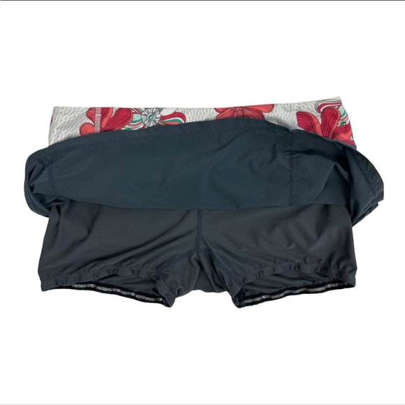 RARE Lululemon Run: Speed Skirt Skort Size 6 Floral Grey Lined Tennis - Picture 5 of 9